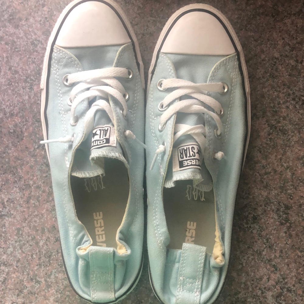 Converse shoreline slip on size 10